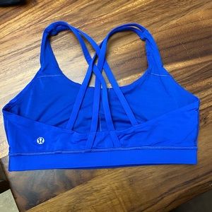Lululemon sports bra